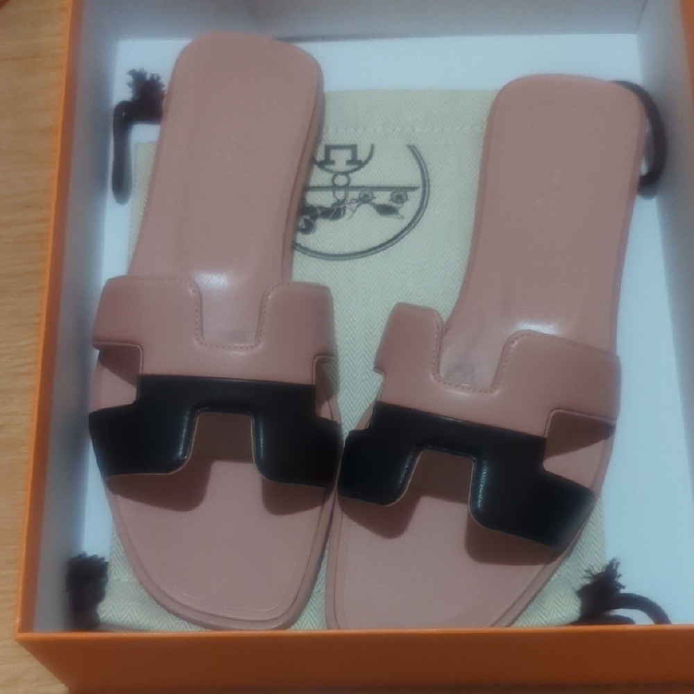 Hermes Oran sandals
